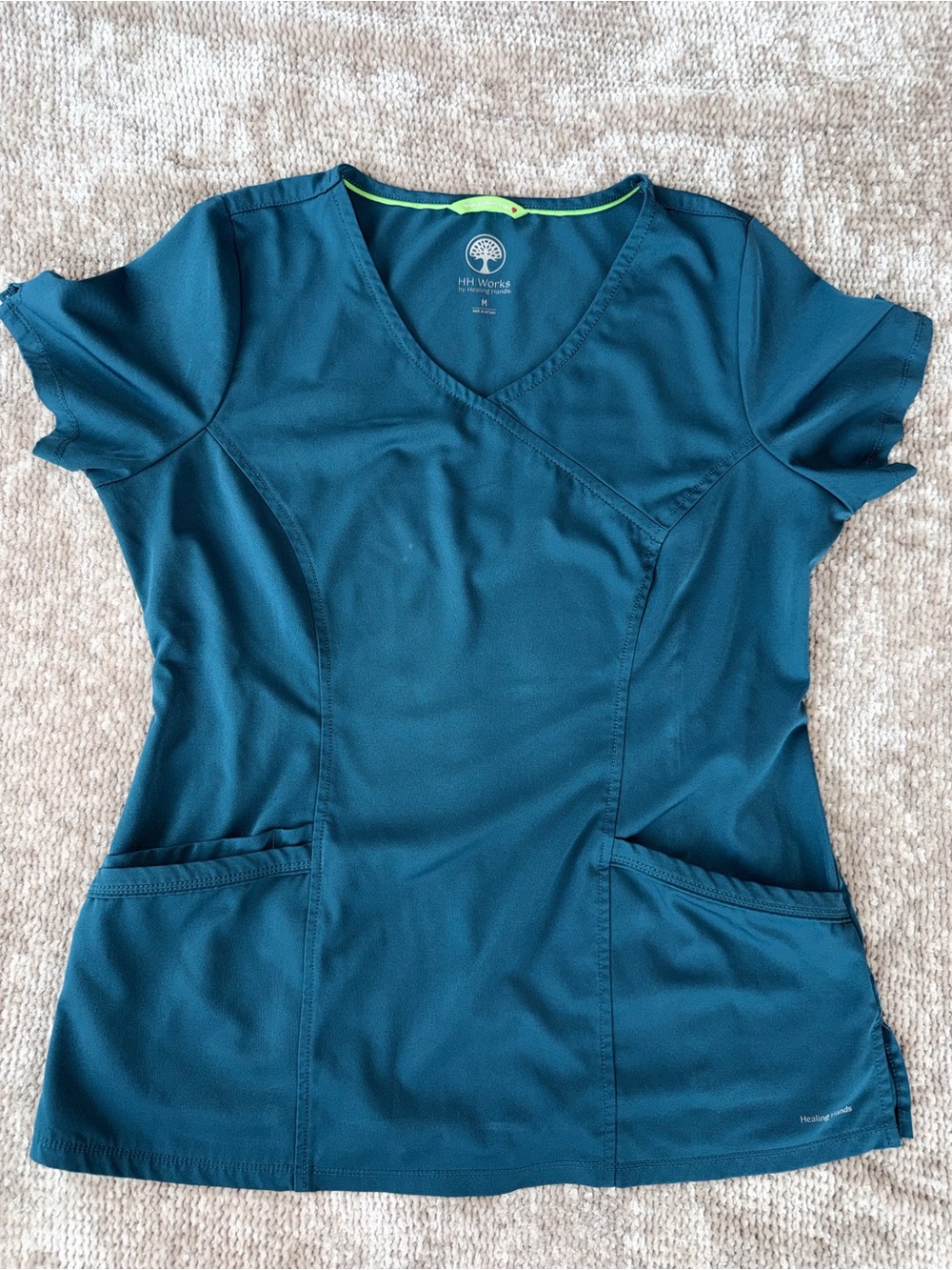HH Works by Healing Hands Women’s Scrub Top Medium Teal Blue Stretch V-Neck